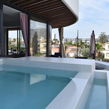 Luxury Complex Beachfront Apartment, Infinity Pool, Sauna, Gym And Large Terrace Торремолинос Экстерьер фото